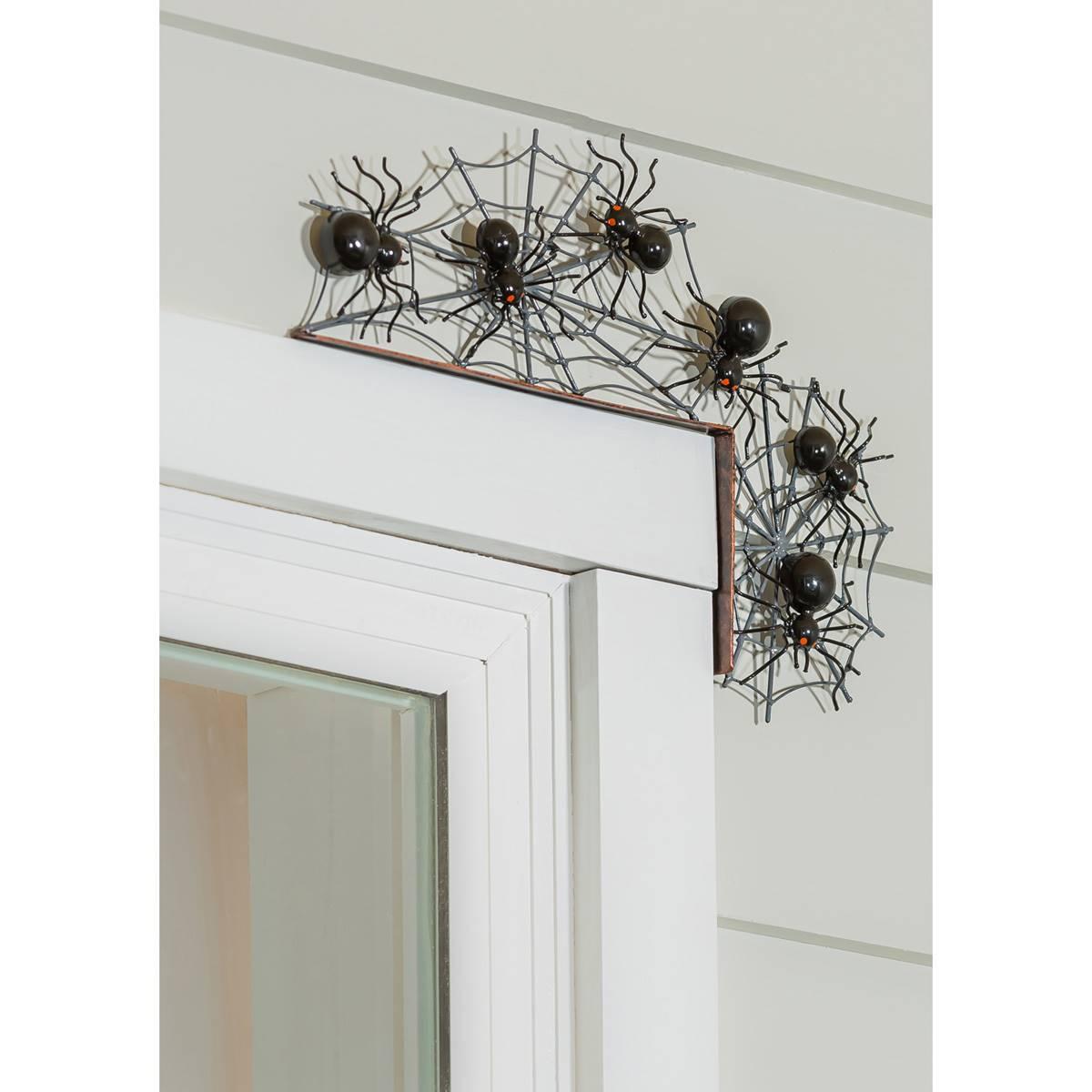 Evergreen Metal Spider Door Crawler