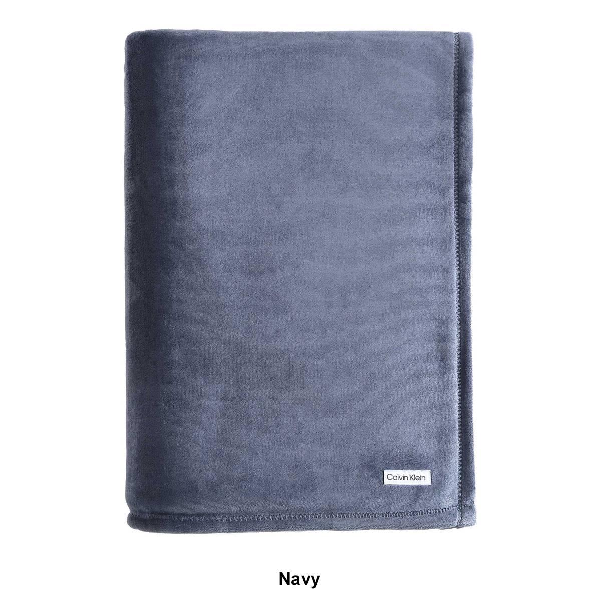 Calvin Klein Solid Plush Blanket
