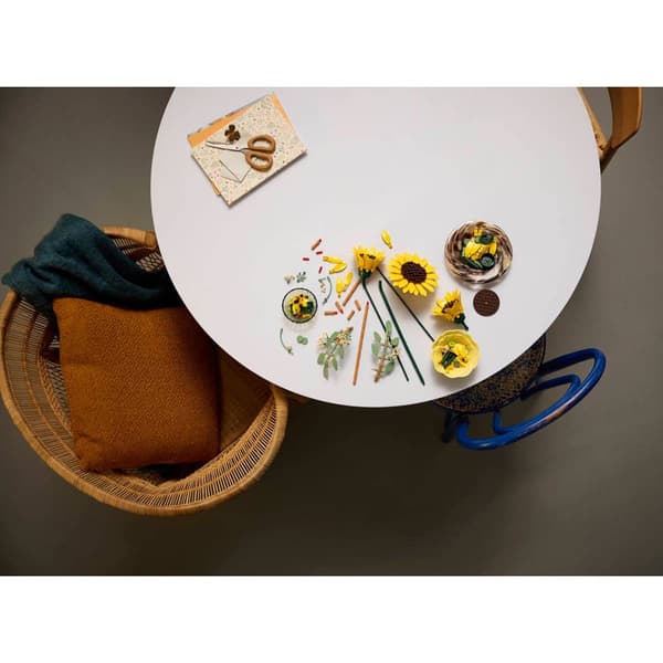 LEGO® Botanicals Sunflower Bouquet
