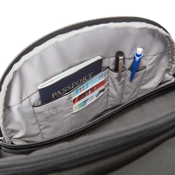 Travelon Anti-Theft Classic XL Backpack