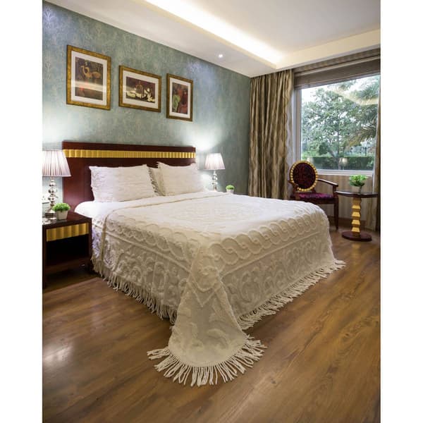 Zoe Chenille Bedspread