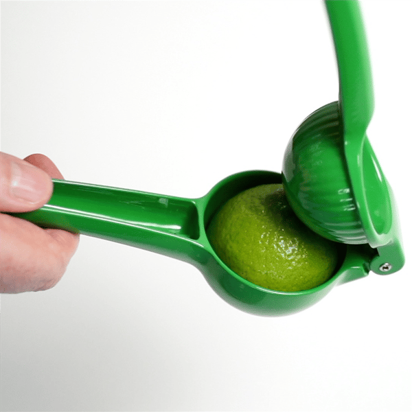 BergHOFF Essentials 2pc. Aluminum Citrus Squeezer Set