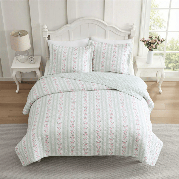 Laura Ashley Rosebud Stripe Reversible Reversible Qulit Set