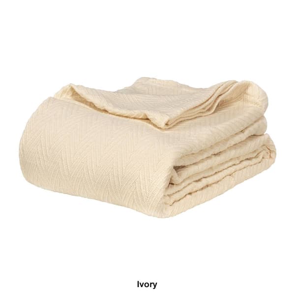 Superior All-Season Chevron Cotton Blanket