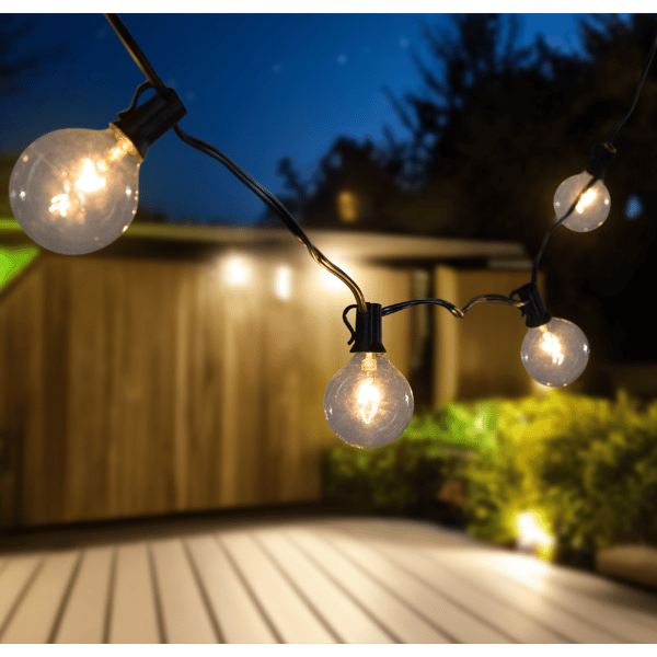 Northlight 9ft. ClearG50 Globe Christmas Light Set
