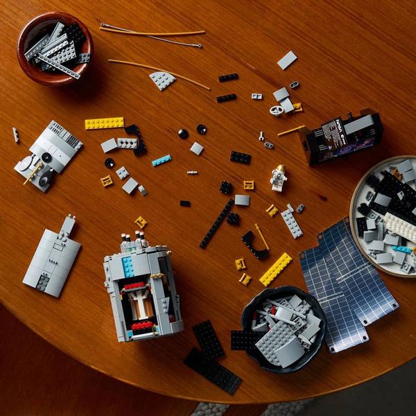 LEGO® Icons Hubble Space Telescope Building Kit