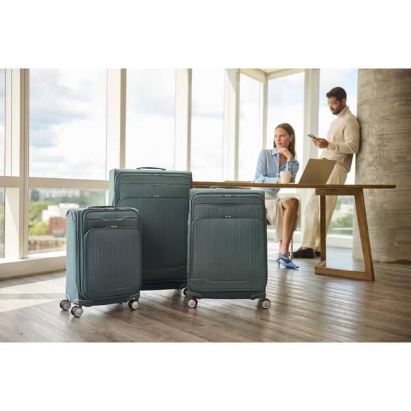 Samsonite Silhouette 18 Soft Side 29in. Spinner Luggage - image 
