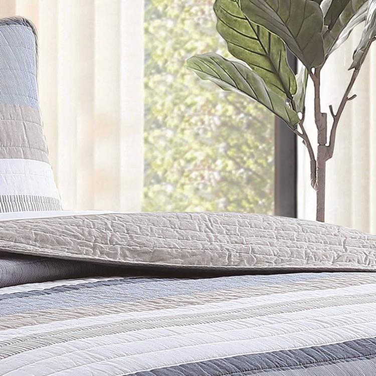 Nautica Galewood 136 Thread Count Reversible Quilt Set