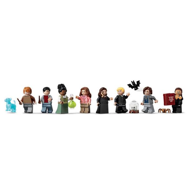 LEGO® Harry Potter™ Knockturn Alley™ Wizarding Shops Kit