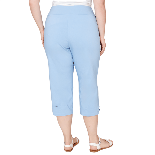 Plus Size Hearts of Palm Smooth Sailing Solid Pull On Capris