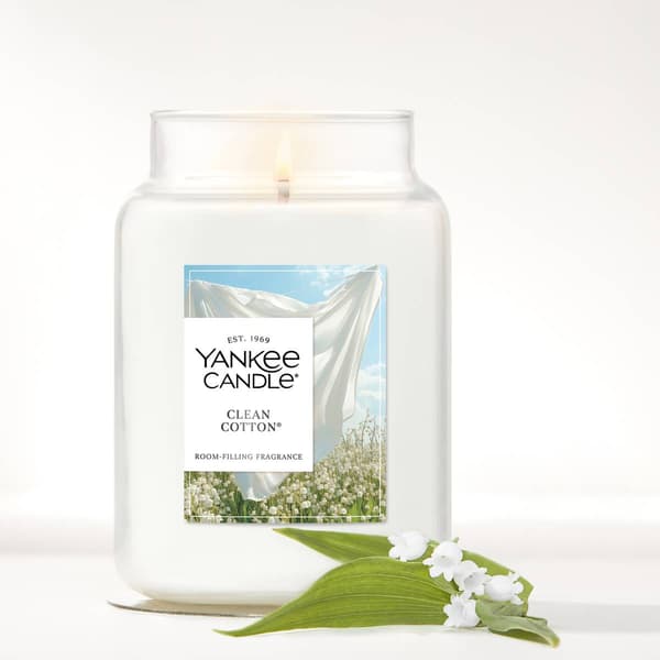 Yankee Candle(R) 22oz. Clean Cotton Jar Candle