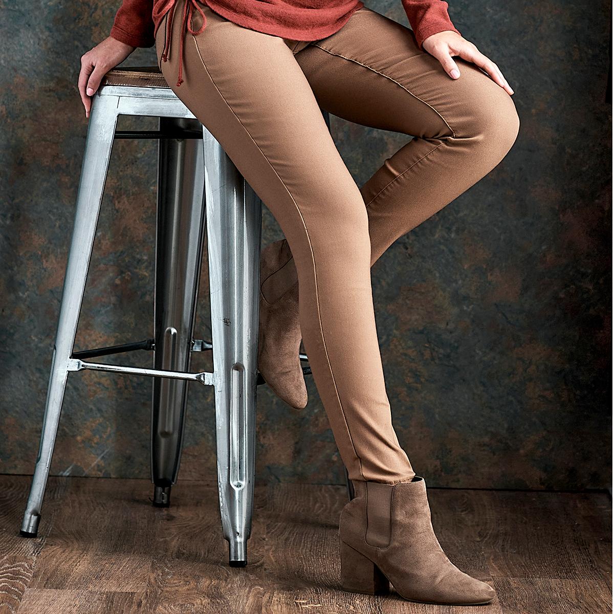 Womens Royalty Five Pocket Fly Front Hyper Stretch Jeans
