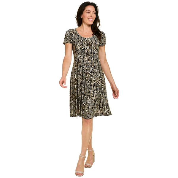 Plus Size Sami & Jo Short Sleeve Swirl Embroidered Jacquard Dress - image 
