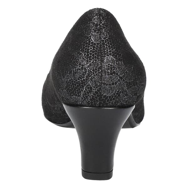 Womens Easy Street Ballari Round Toe Pumps
