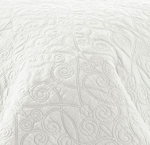 Laura Ashley® Felicity Quilt Set