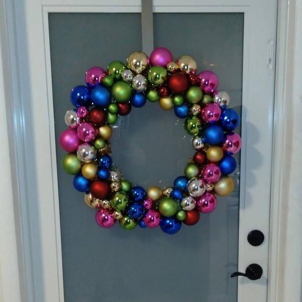 Northlight Seasonal 24in. Multicolor 2-Finish Christmas Wreath