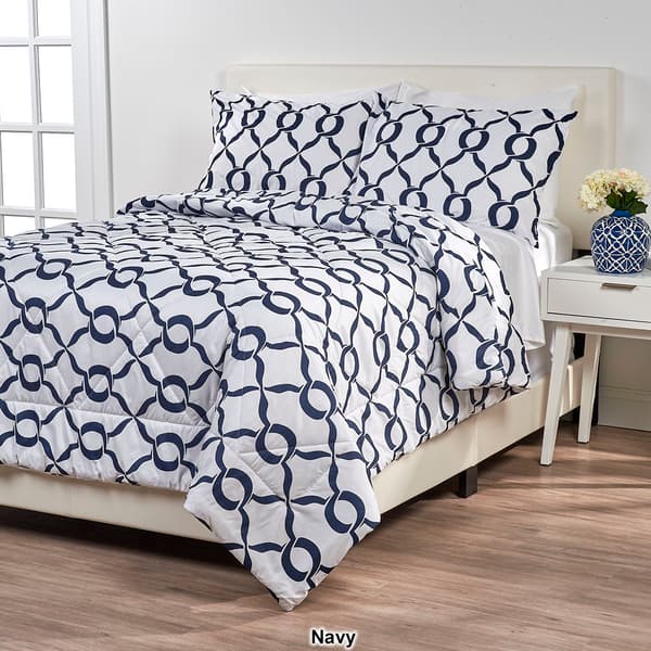 Kathy Ireland Home&#174; 3pc. Quatrafoil Comforter Set