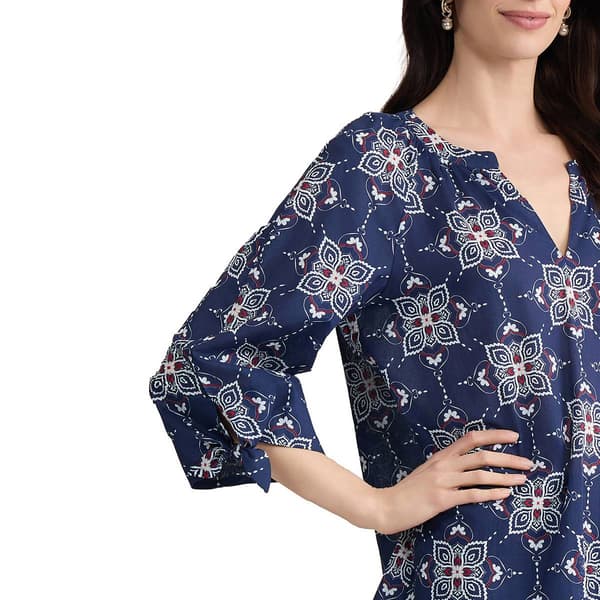 Womens Jones New York 3/4 Tie Sleeve Split Neck Medallion Blouse