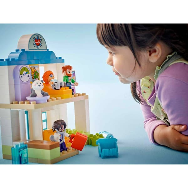 LEGO&#174; DUPLO 1st Time Visit with the Doctor