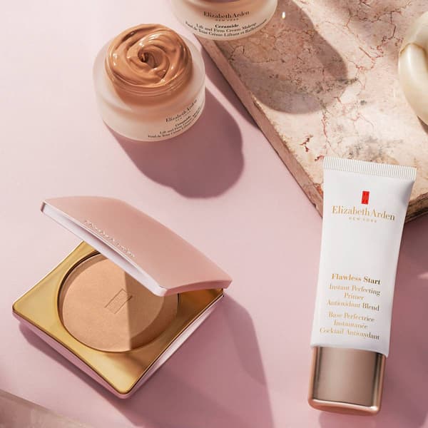 Elizabeth Arden Flawless Finish Skin Caring Pressed Powder