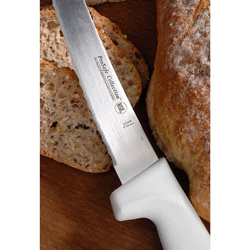 BergHOFF Ergonomic 9in. Curved Serrated Bread Knife