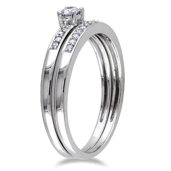 Loveblooms&#8482; 1/5ctw. Round White Diamonds Bridal Ring Set