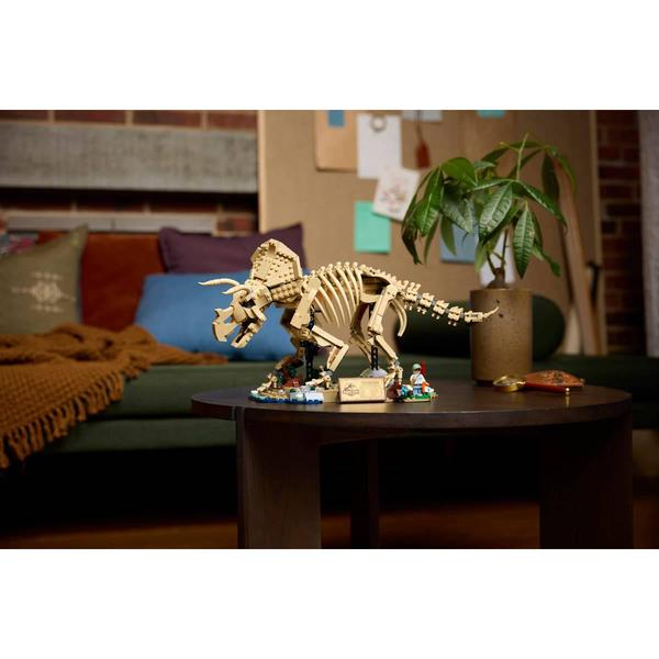 LEGO® Jurassic World Dinosaur Fossils: Triceratops