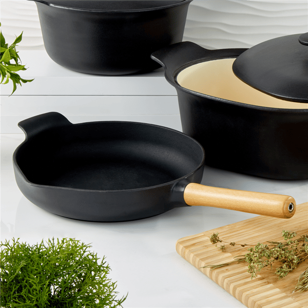 BergHOFF Ron Cast Iron 10.25in. Fry Pan