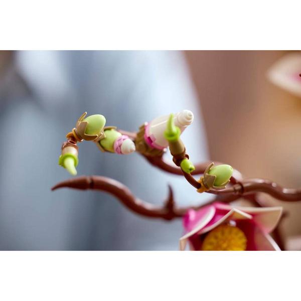 LEGO® Botanicals Magnolia Branches Building Kit