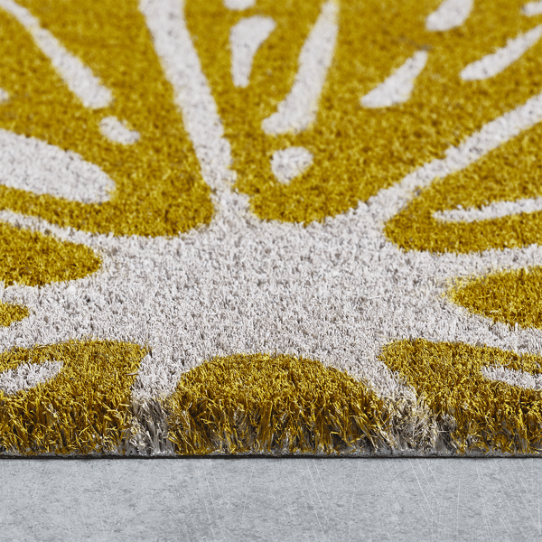 VCNY Home Lemon Half Circle Outdoor Coir Doormat