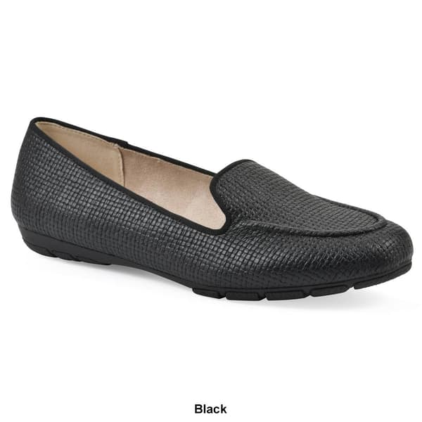 Womens Cliffs by White Mountain Gutsy Moc Loafers