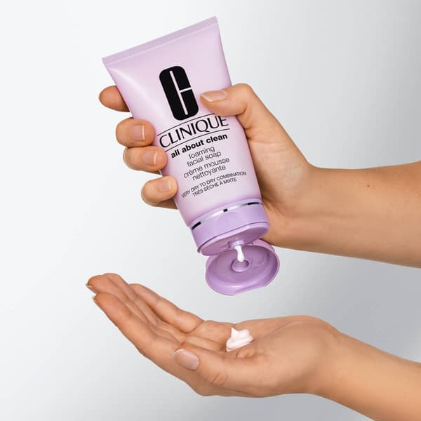 Clinique Foaming Sonic System Facial Soap