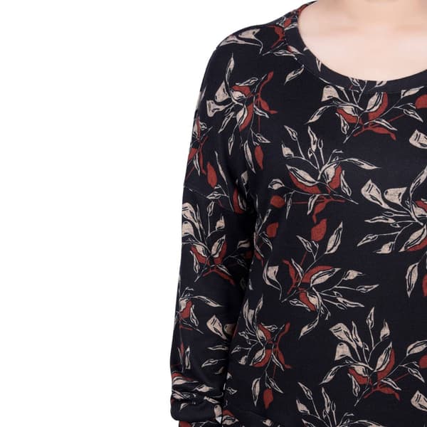 Petite NY Collection Long Sleeve Crew Neck Leaf Hacci Tee