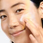 Clinique Even Better Clinical™ Brightening Moisturizer - image 3