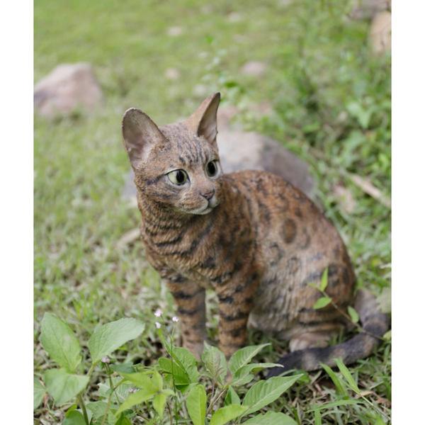 Hi-Line Gift Sitting Bengal Cat Garden Statue