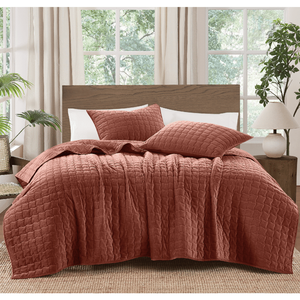 Brooklyn Loom Matte Cotton Velvet Wavy Square 3pc. Quilt Set