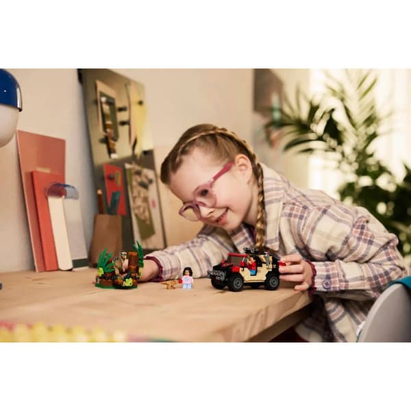 LEGO&#174; Jurassic World Raptor Off-Road Escape Building Kit
