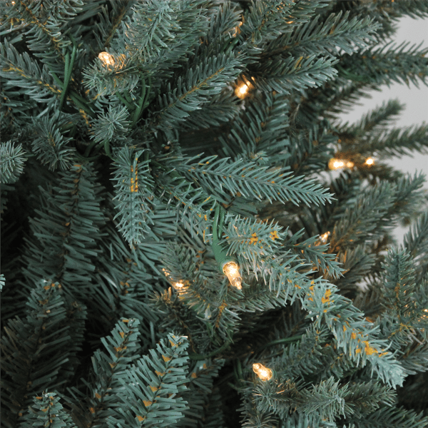 Northlight 7.5ft. Real Touch™ Pre-Lit Fairbanks Christmas Tree