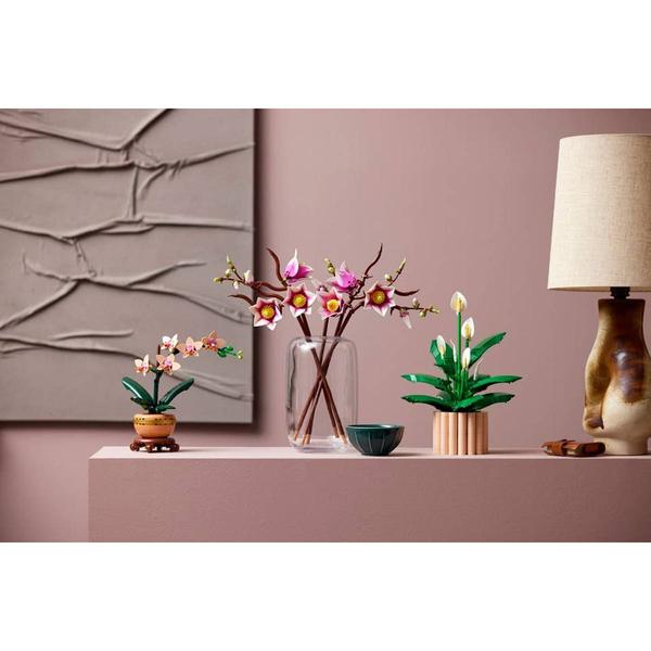 LEGO® Botanicals Magnolia Branches Building Kit