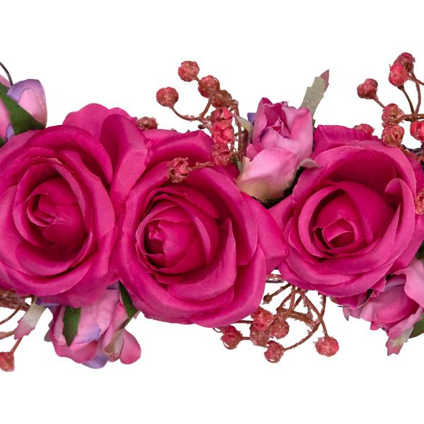 Northlight Seasonal Artificial Rose Buds Valentine''s Day Wreath