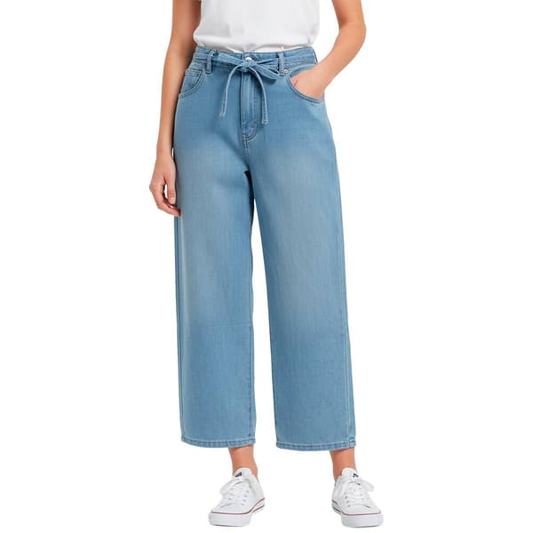 Petite d.jeans(R) High Rise Featherweight Wide Ankle Belt Jeans - image 
