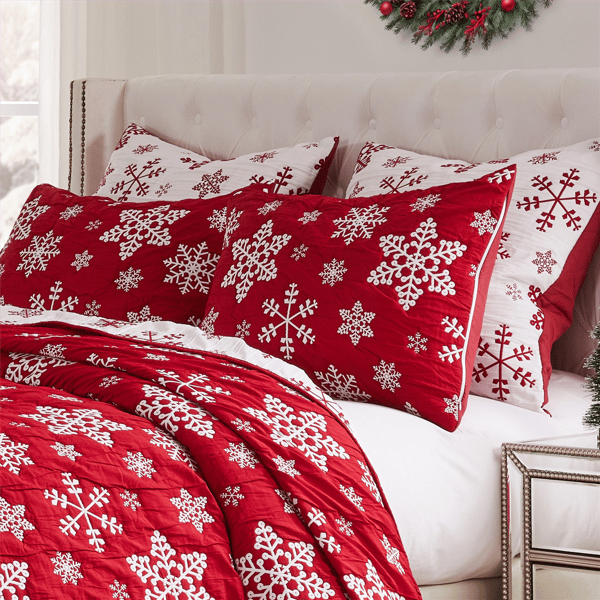 Greenland Home Fashions™ Novelty Holiday Matelassé Coverlet Set
