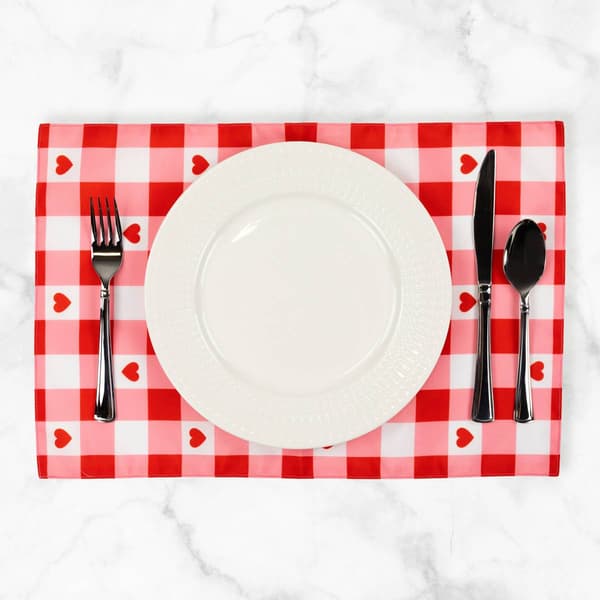 Northlight Seasonal Valentine&#39;&#39;s Day Hearts Placemats - Set of 4