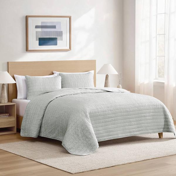Swift Home Enzyme-Washed Crinkle Texture Lightweight Quilt Set - image 
