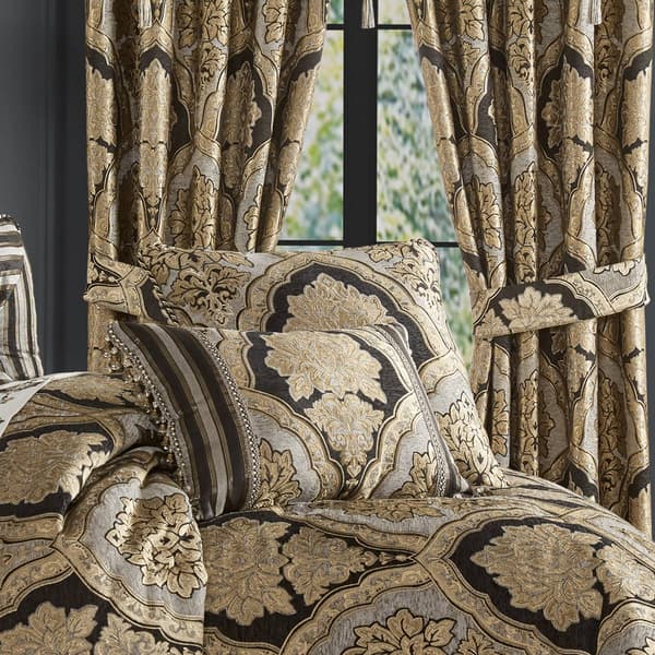 J. Queen New York Melina Bedding Collection