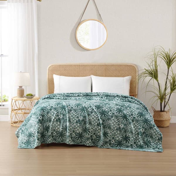 Tommy Bahama Laniaki Fronds Plush Reversible Blanket