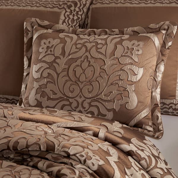 J. Queen New York Surano 4pc. Comforter Set