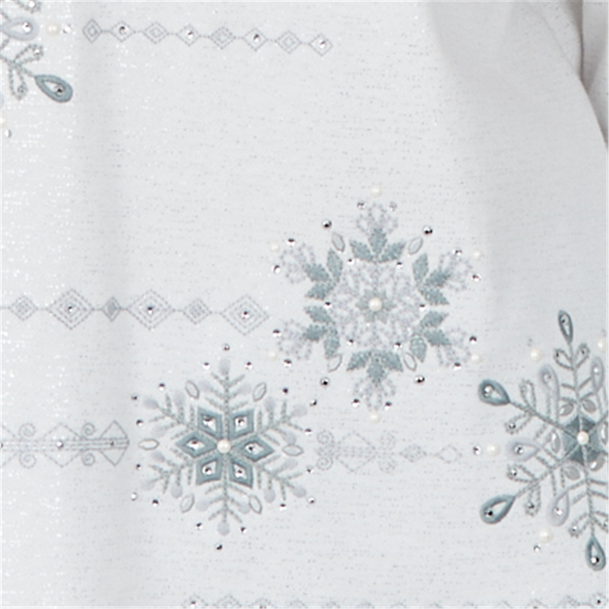 Petite Alfred Dunner Vail Pearl Snowflake Embroidered Blouse