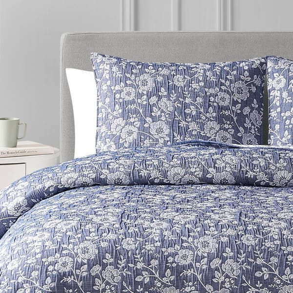 Cedar Court Marguerite Floral Reversible Quilt Set