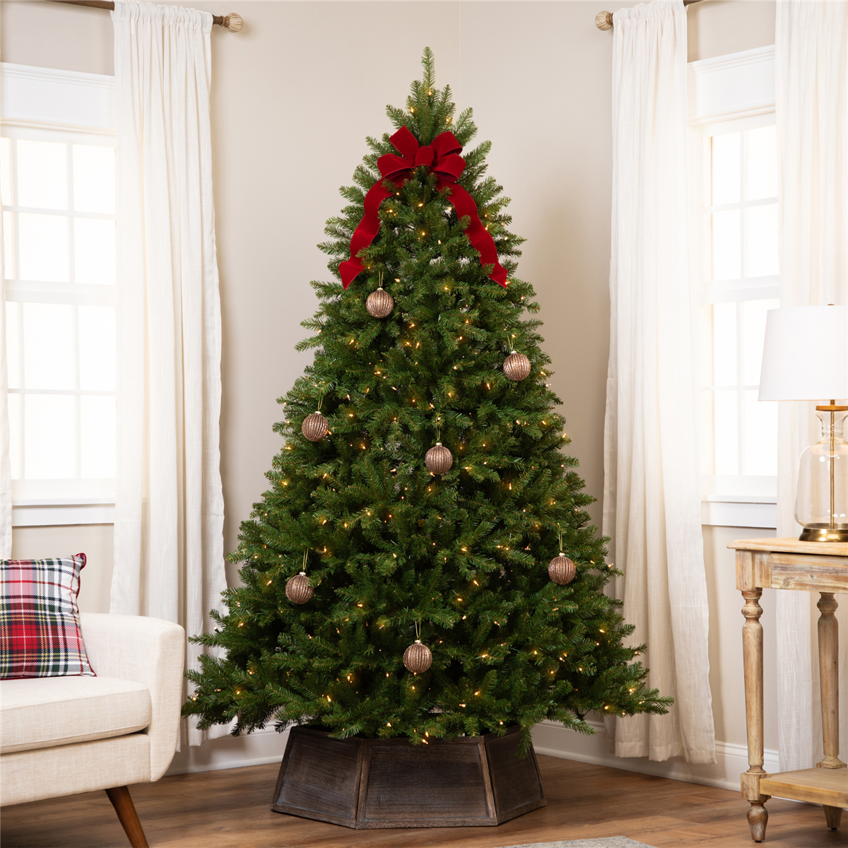 Northlight 6.5ft. Pre-Lit Full Northern Pine Christmas Tree